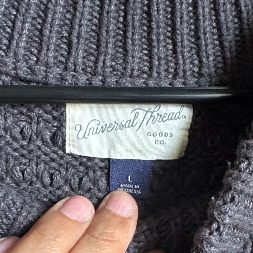 Universal Thread Textured Gray Sweater - Picture 2 of 2